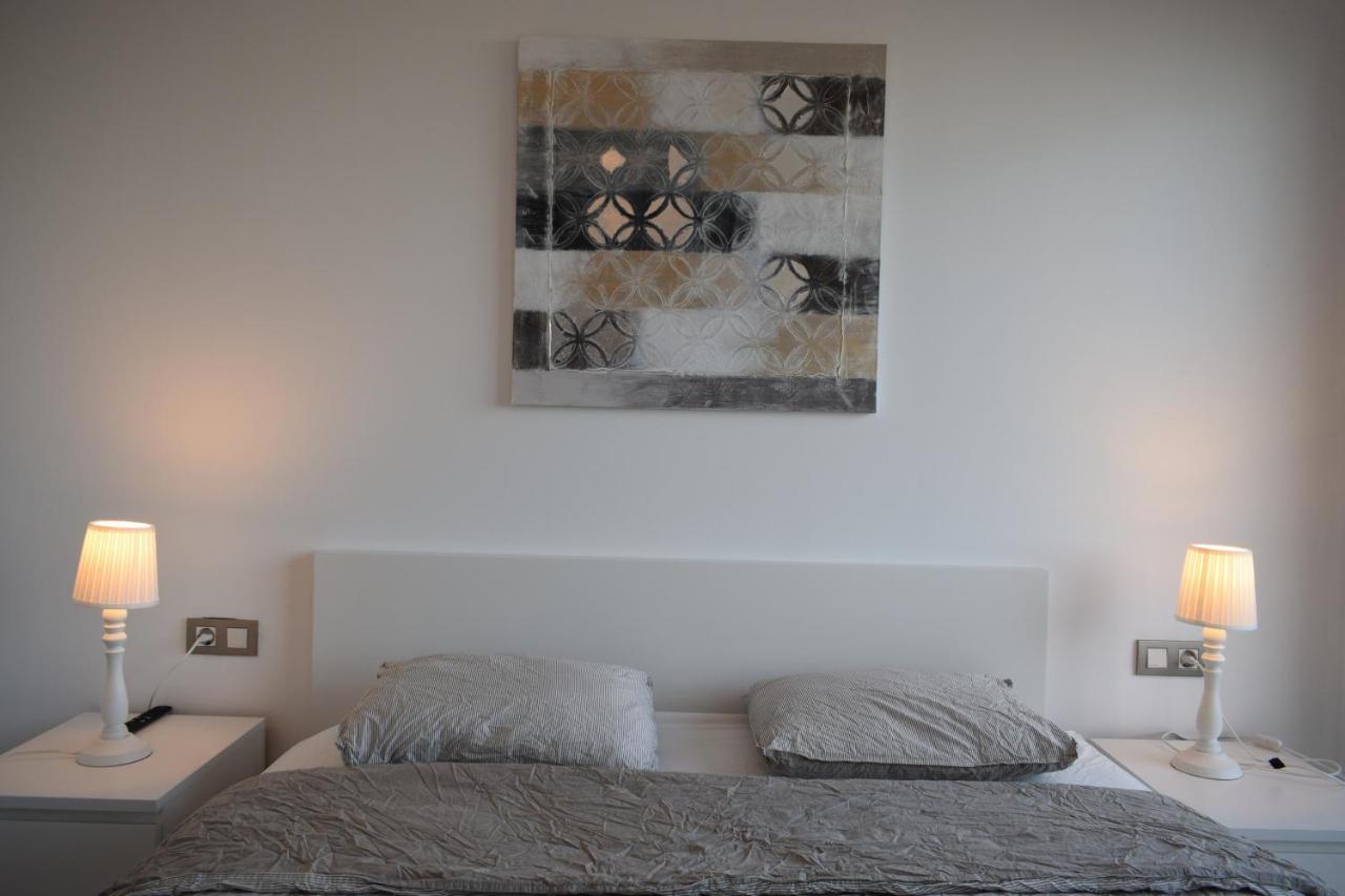 Magnificent Apartment Close To The Beach ซานต์อาเตรียเดเบซอซ ภายนอก รูปภาพ