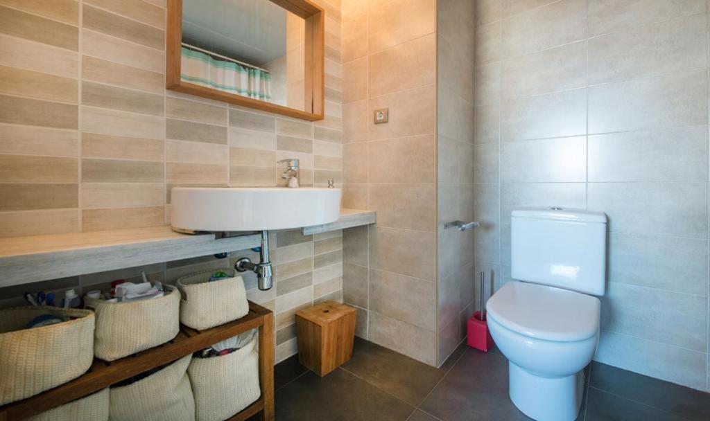Magnificent Apartment Close To The Beach ซานต์อาเตรียเดเบซอซ ภายนอก รูปภาพ