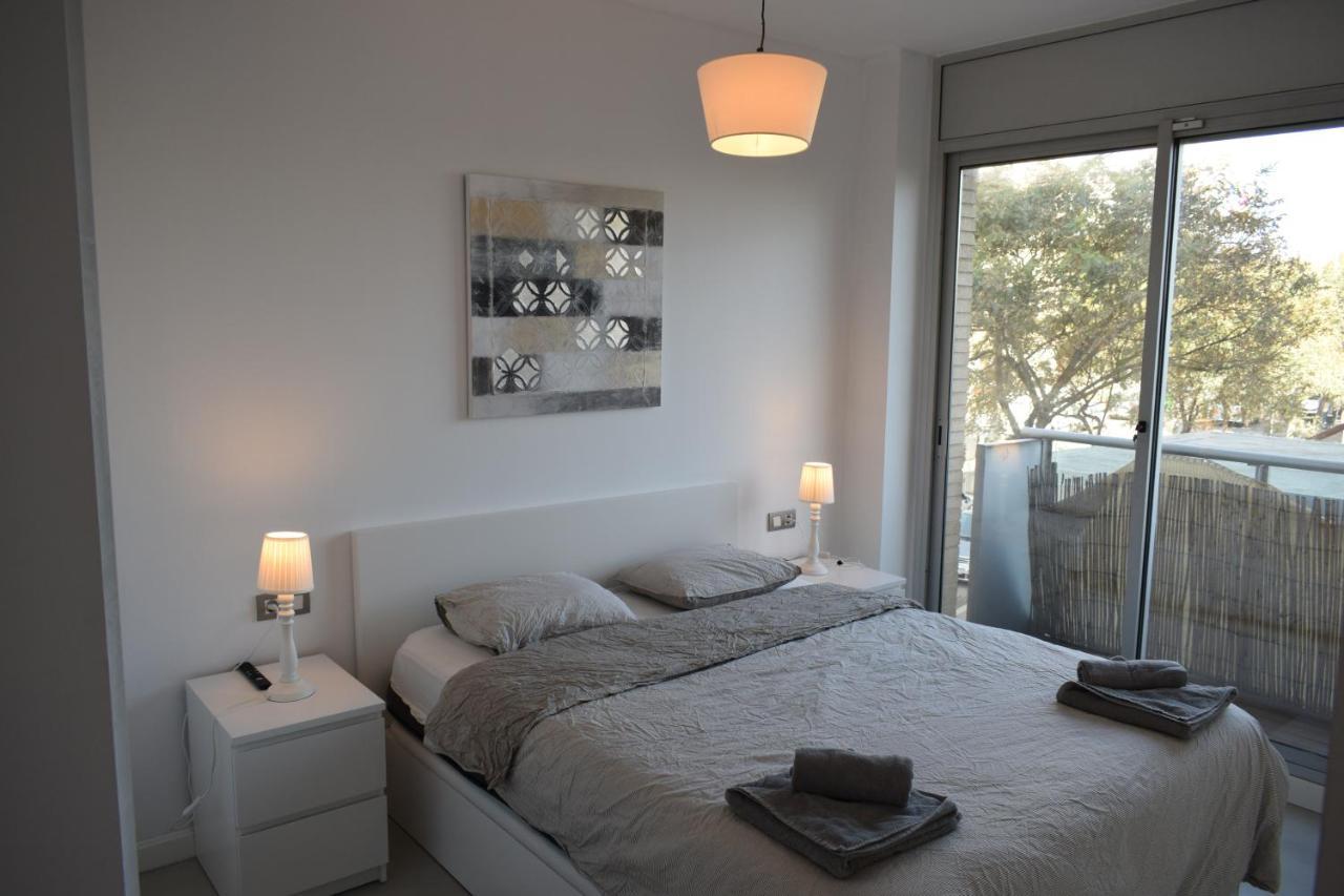 Magnificent Apartment Close To The Beach ซานต์อาเตรียเดเบซอซ ภายนอก รูปภาพ